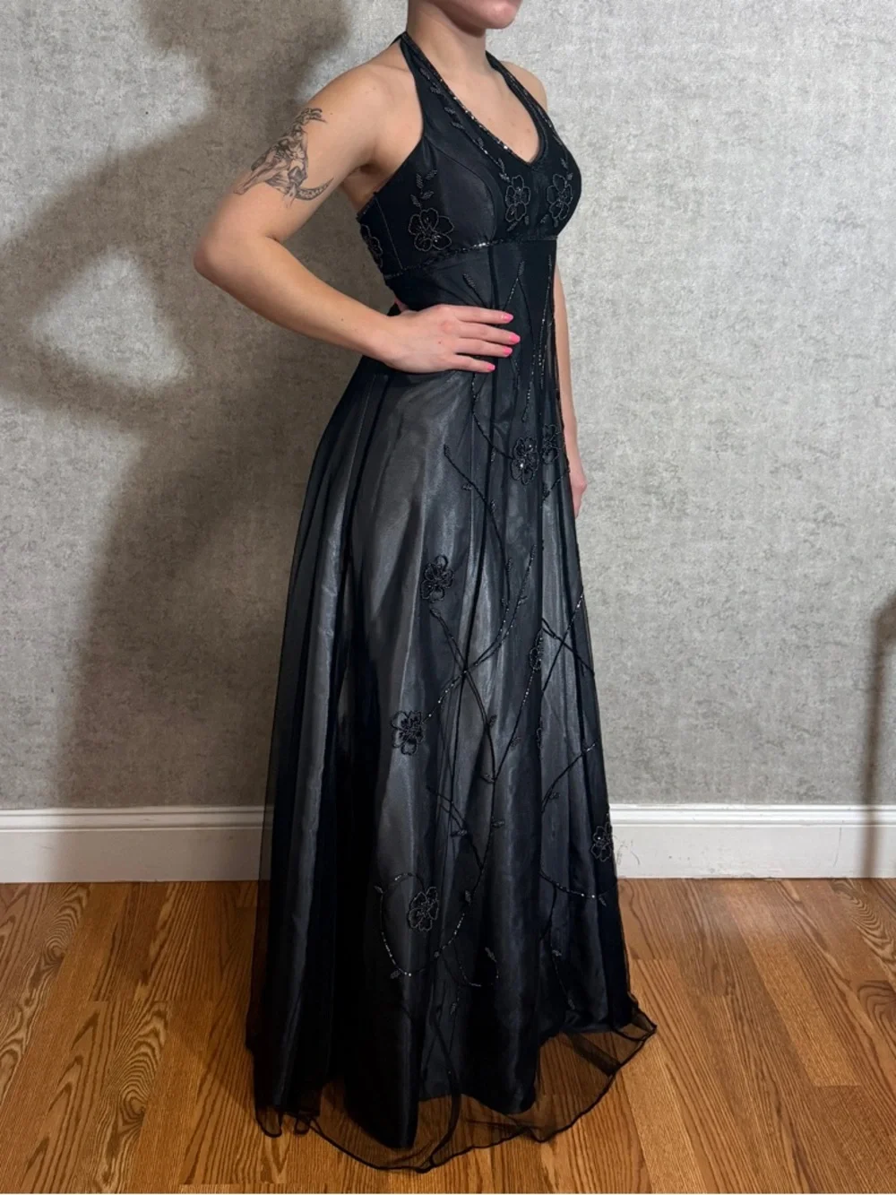 Vintage Cache Beaded Halter Neck Evening Dress with beaded details - Picture 4 of 11